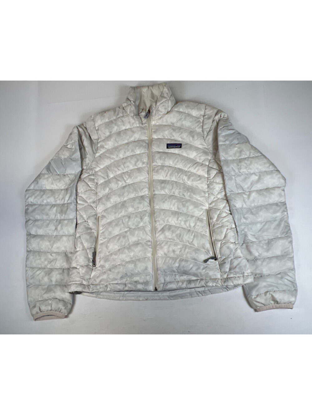 Patagonia Women's Medium White Down Puffer Jacket Full Zip Quilted Outerwear